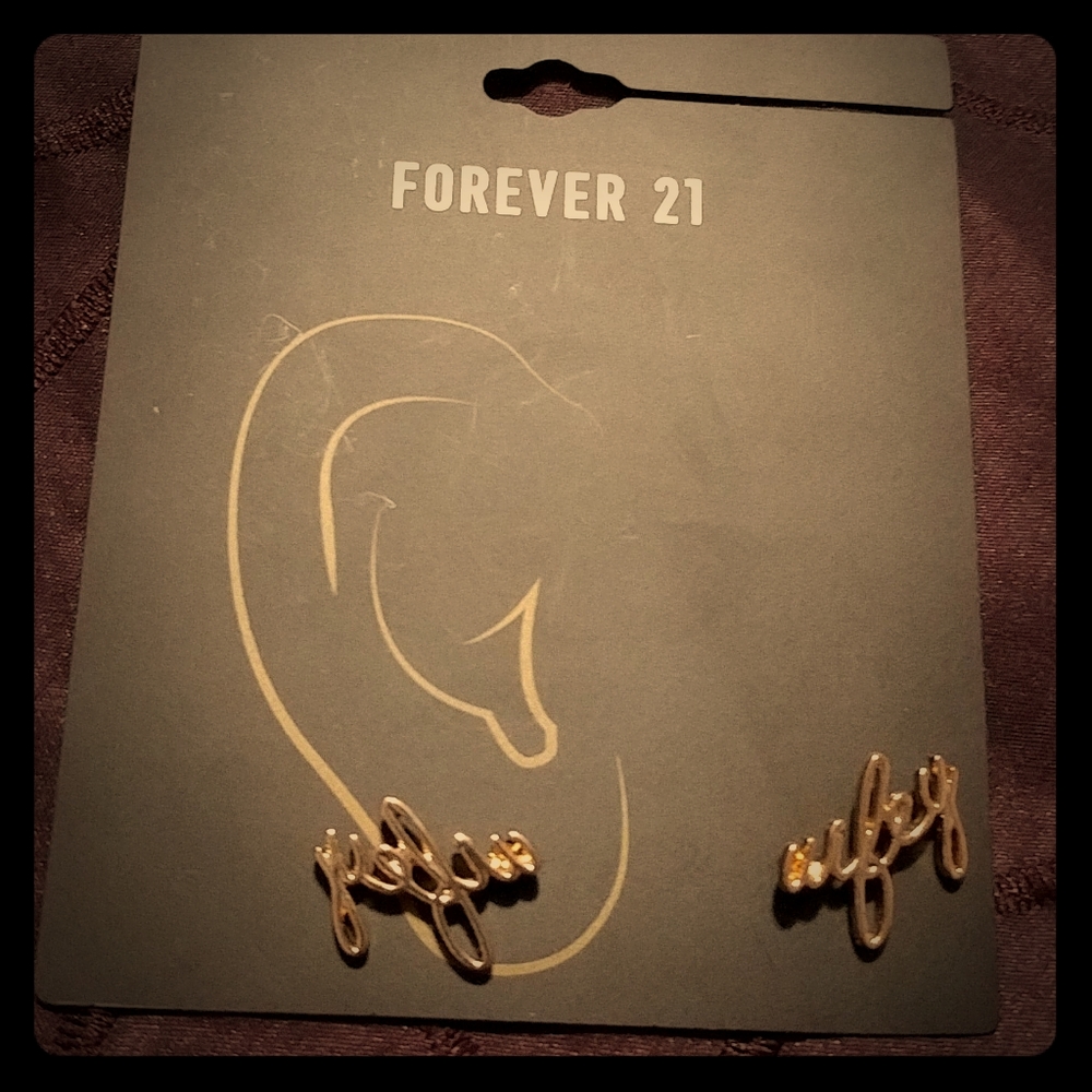 Wifey earrings